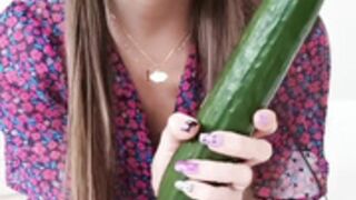 Anna DX66 Masturbation With Vegetables