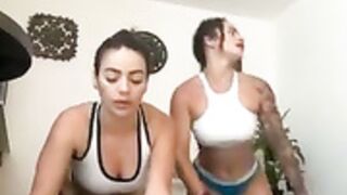 stefythomson & dana-curly lesbian show
