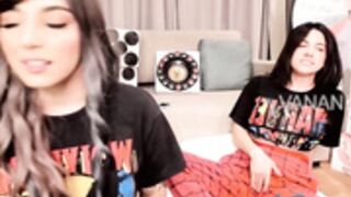 vanandjuani ⬜ LESBIAN SCENE only Pt.2