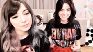 vanandjuani ⬜ LESBIAN SCENE only Pt.1