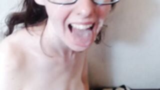 oxxton 2020-08-17 Facial Mouth Swallow