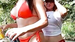 DIANITA1988 lesbian outdoors