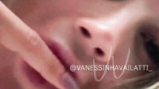 Vanessa Vailatti Vanessinha Vailatti 121