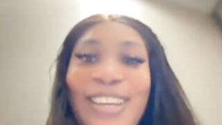 __Nessa__ squirt in cafe toilet and gets caught