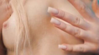 iamclaire_ is a beautiful dreamgirl and masturbates