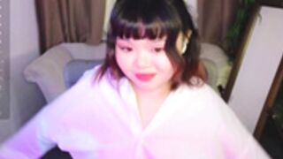 sweet kira_wishper dances naked