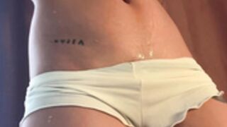 Gretta Benett 8