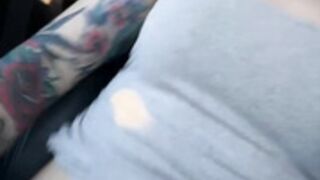 nativepumpkin95 & goldengirlcartier pussylicking in car