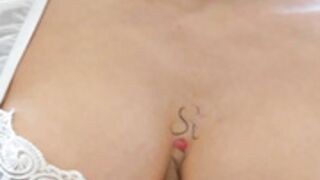 Freshfruit-Cherry letting a stranger touch her