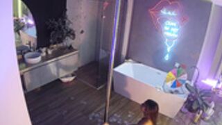 Saamytits & Nycdiamond lesbian in voyeur cam