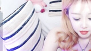 Cnxi-zi  z2 Ticket show Dildofuck Pee in bottle part1