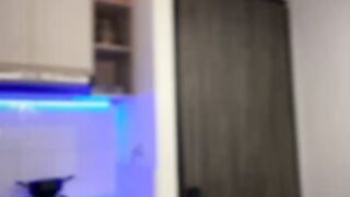 Alirawrz Squirting show