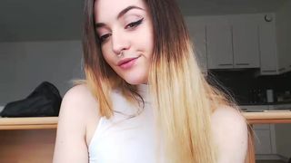 Tempting_tigress cam recording 2015 December 12-13.33