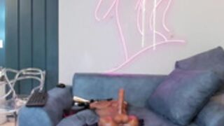 lenathompson huge ass 1st Feb 2024