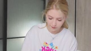 kittyloffe_2025-02-28_05-02-21_946