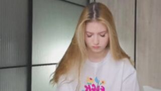 kittyloffe_2025-02-24_05-01-50_697