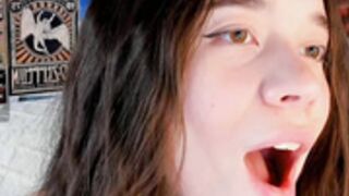 flirtykitty_ 2025-04-15