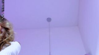 BrownEyes aka Miss_Vii - Perfect ass next to mirror