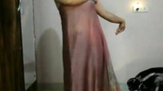 Hotniyathi pvt striptease cum squirt show