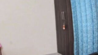 urvashihott (Boobs Show+Hot Moves)