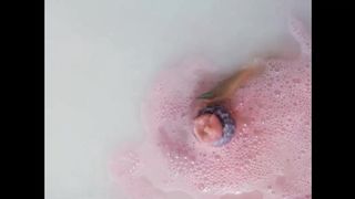 naughtyalicex_ / AliceMaia bath recording 2017-08-03