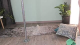 Ale-LindoCulito - curvy naked girl