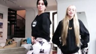 Camilla Araujo and Julia Filippo