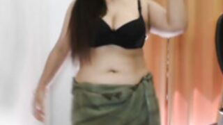 Desi aunty sexy dance