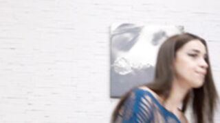 |_ɘąh - Bu$ty Brunette Caught In Fi$hnet$