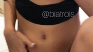 OnlyFans - BiaTrois video216
