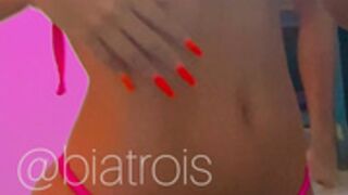 OnlyFans - BiaTrois video261