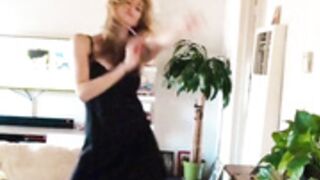 diorabaird-onlyfans-video-144
