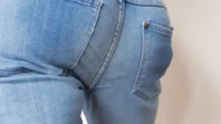 melissalauren onlyfans video 2022-06-05 - Tight jeans and no panties... Do you like - 2478361945