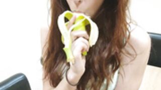 Naughty Poppy [0970272] Do you wish this banana was your cock？ [2018-01-09]