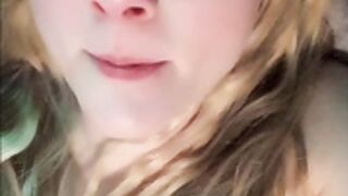 bellabayby onlyfans video 93. Getting eaten out