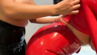 AngelWicky Onlyfans Video Touching and playing with Sabien in Tight, shiny and oily Latex Hlazen a h(..) 1920x1080