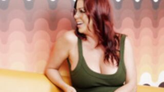 [OnlyFans] Alexis Fawx & Lena the Plug - Plug Talk (2023-04-25) 1080p