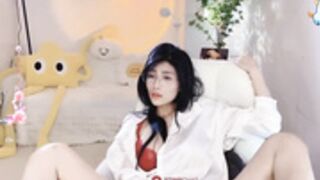 Vaidurya-Yolo Tipsy Mia 2