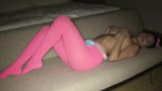 Vanessa Veracruz pink leggings fingering
