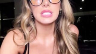 Lyna Perez New Live 02.14.25