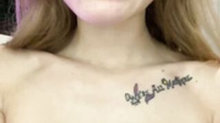 Foxy_Ana13 after shower