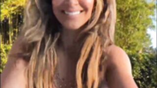 WWE Aliyah (tits)