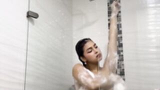 Charlotte_Cooper20 - brief shower