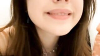 Peachy_Dream suck dildo, show pussy