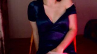 Sweetariaa horny and wet