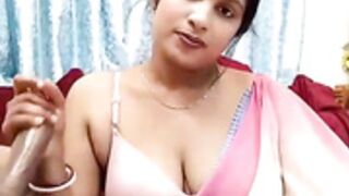 Desi Bhabhi Payel Live Chat and Blowjob 001