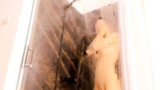 hotfallingdevil 12052025 shower tease