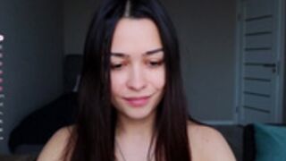 a_p_p_l_e 2025-04-28_17-39-59-003