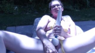 JALYN - Cream in Yellow Bikini