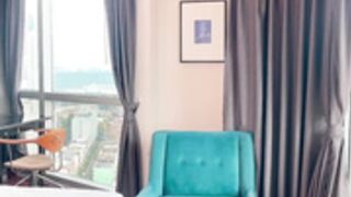 supremeraven pussy 2